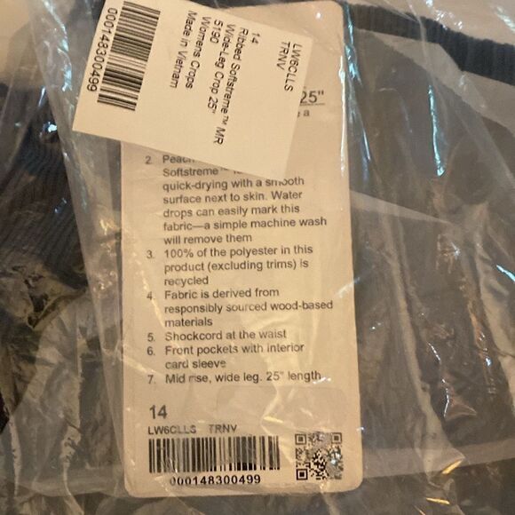 Lululemon Ribbed Softstreme Mid-Rise Wide-Leg Crop Pant 25" SOLD OUT Sz 14 Navy - Picture 14 of 16